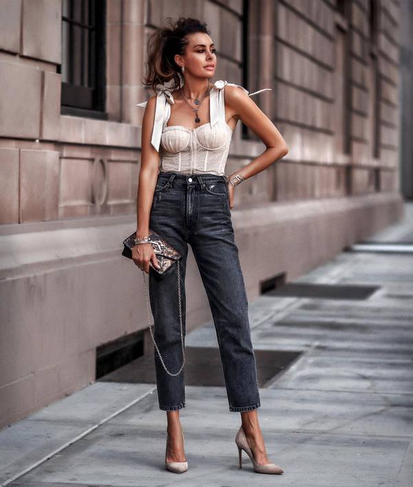 Nouveaux T-shirts, t-shirts et hauts pour la saison 2025-2026 - les meilleurs styles et ensembles