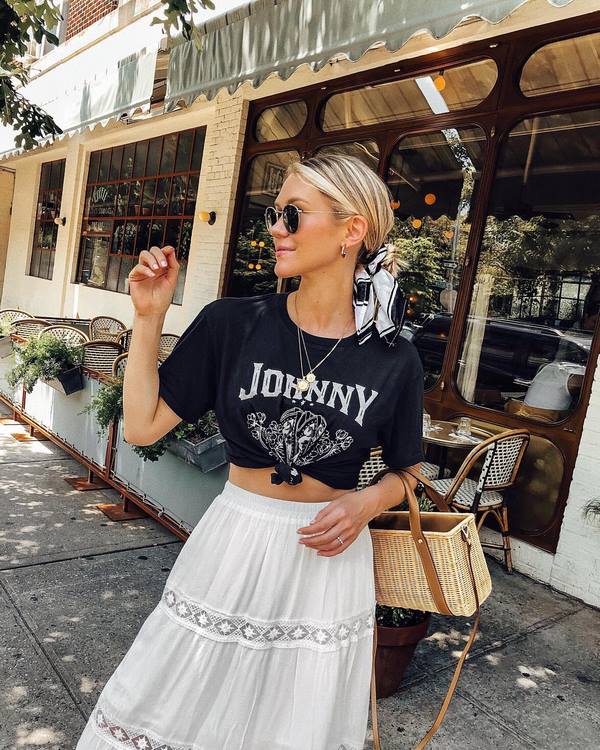 Nouveaux T-shirts, t-shirts et hauts pour la saison 2025-2026 - les meilleurs styles et ensembles