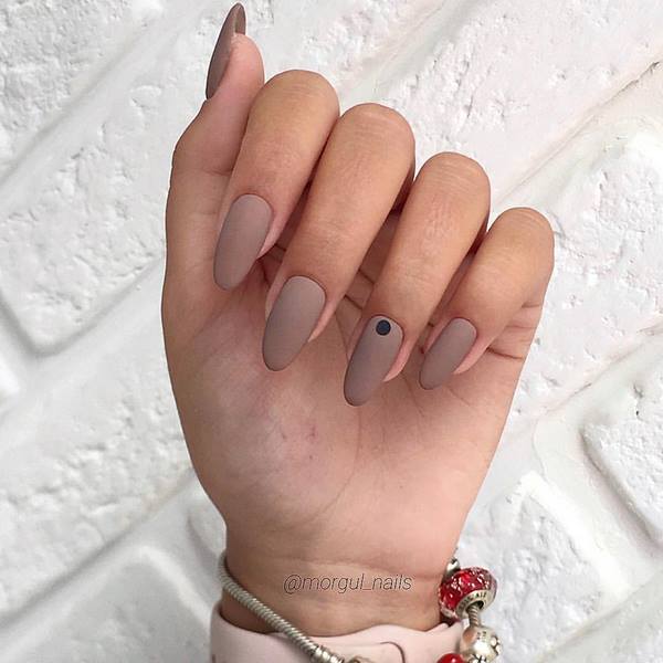 La plus belle manucure simple 2025-2026 - de nouveaux exemples de conception d'ongles simples