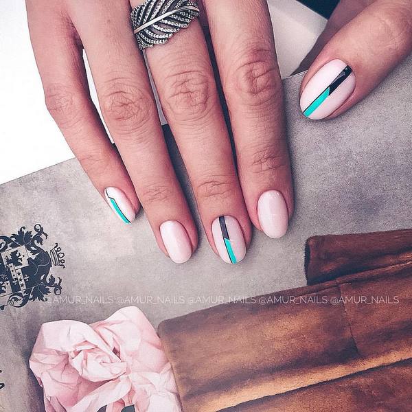 La plus belle manucure simple 2025-2026 - de nouveaux exemples de conception d'ongles simples