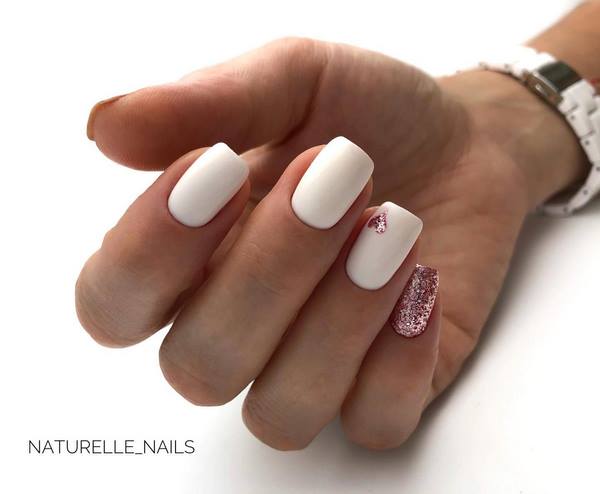 La plus belle manucure simple 2025-2026 - de nouveaux exemples de conception d'ongles simples