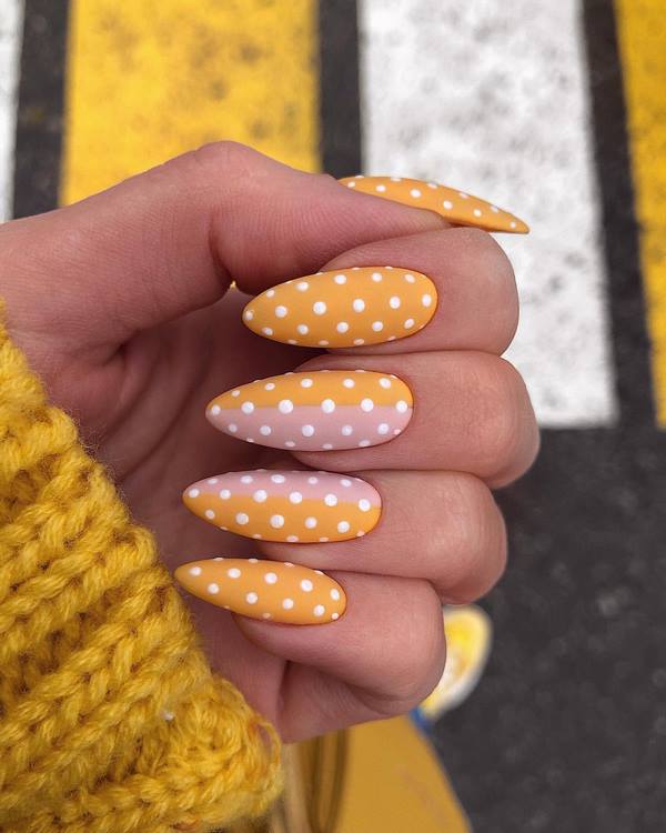 La plus belle manucure simple 2025-2026 - de nouveaux exemples de conception d'ongles simples