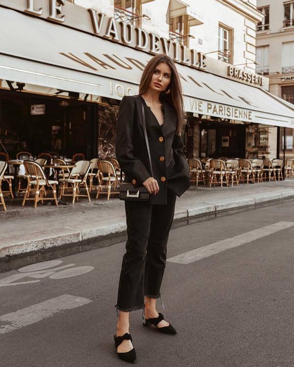 Style vestimentaire minimaliste: comment créer une image à la mode 2025-2026