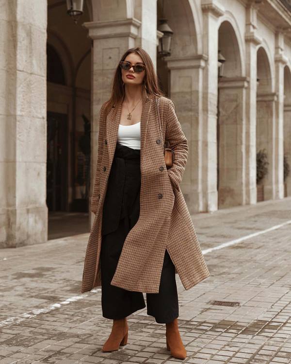 Style vestimentaire minimaliste: comment créer une image à la mode 2025-2026