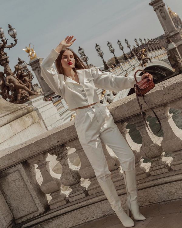 Style vestimentaire minimaliste: comment créer une image à la mode 2025-2026