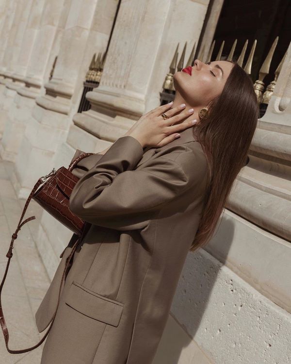 Style vestimentaire minimaliste: comment créer une image à la mode 2025-2026