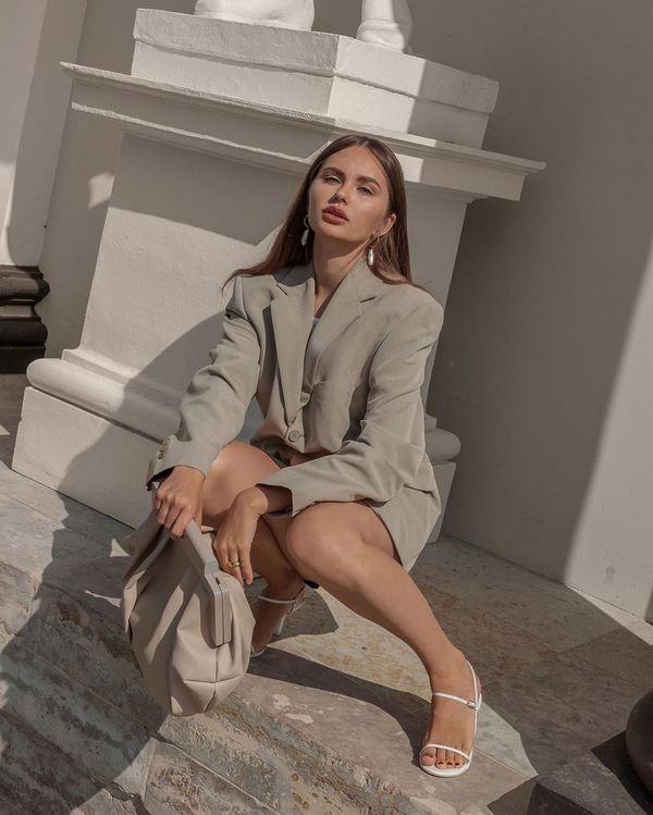 Style vestimentaire minimaliste: comment créer une image à la mode 2025-2026