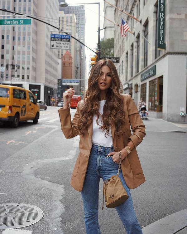 Style vestimentaire minimaliste: comment créer une image à la mode 2025-2026