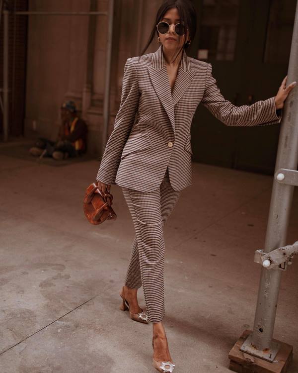 Style vestimentaire minimaliste: comment créer une image à la mode 2025-2026