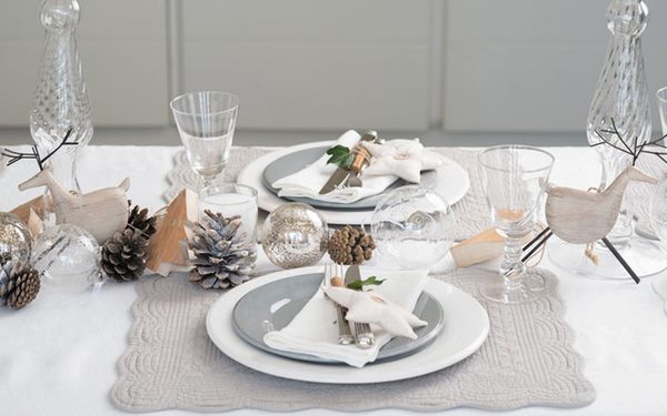 Comment magnifiquement décorer la table du Nouvel An 2026 - Les meilleurs conseils photo