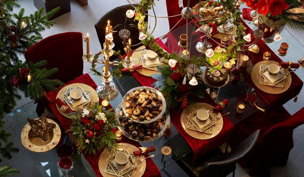 Comment magnifiquement décorer la table du Nouvel An 2026 - Les meilleurs conseils photo