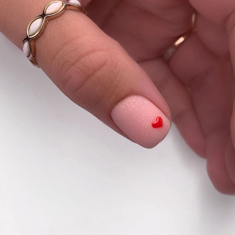 Idées de manucure pour la Saint Valentin 2026: de belles nouveautés photo