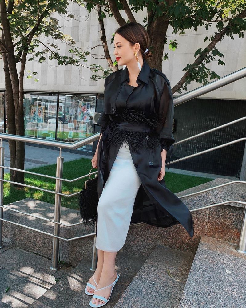 اتجاهات الموضة لربيع 2026 - اكتشف ما سيكون مناسبًا في موسم الموضة الجديد