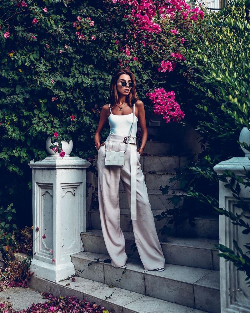 اتجاهات الموضة لربيع 2026 - اكتشف ما سيكون مناسبًا في موسم الموضة الجديد