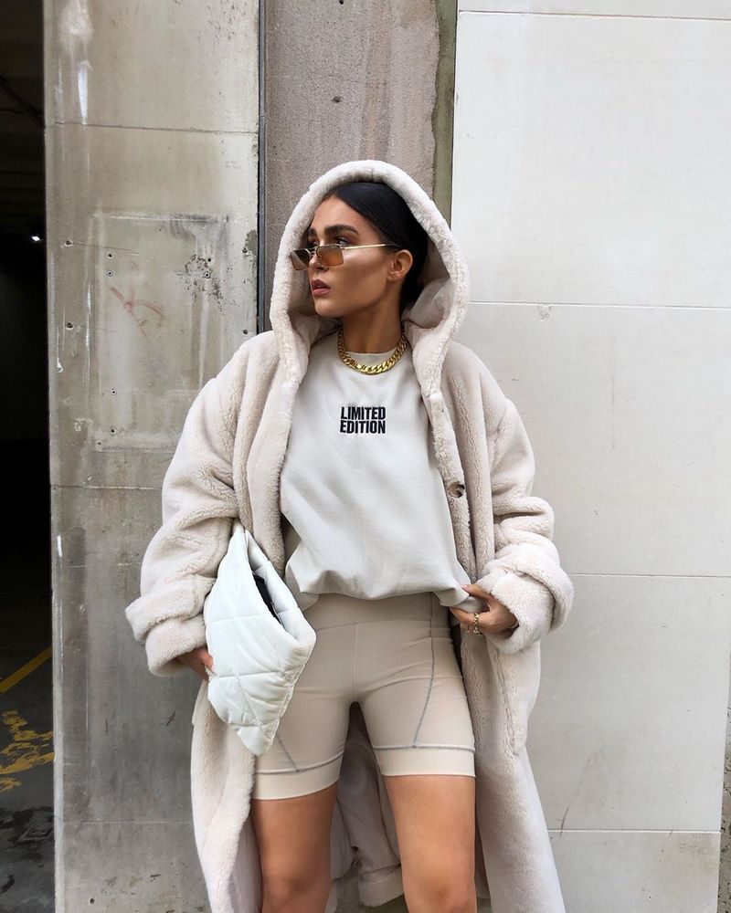 اتجاهات الموضة لربيع 2026 - اكتشف ما سيكون مناسبًا في موسم الموضة الجديد