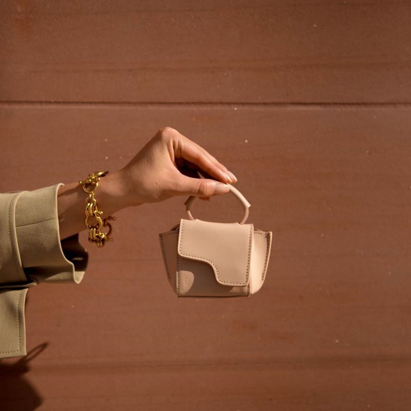 اتجاهات الموضة لربيع 2026 - اكتشف ما سيكون مناسبًا في موسم الموضة الجديد