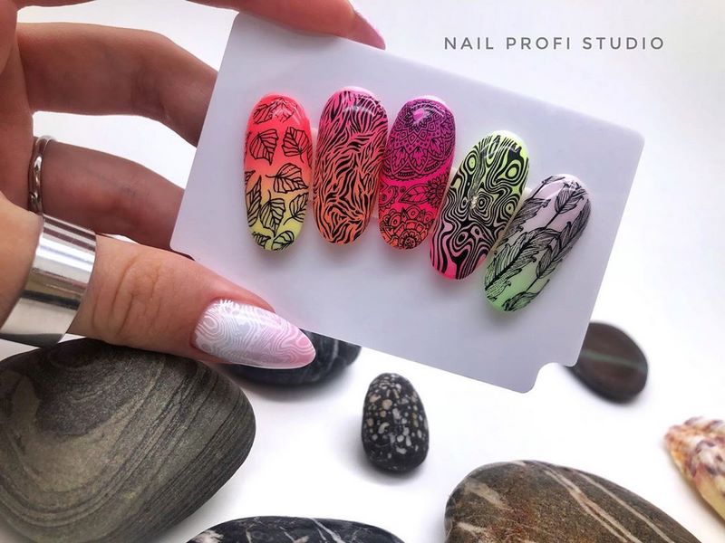 TOP 10 des idées de manucure de graduation 2025-2026: manucure impressionnante à la remise des diplômes - photo