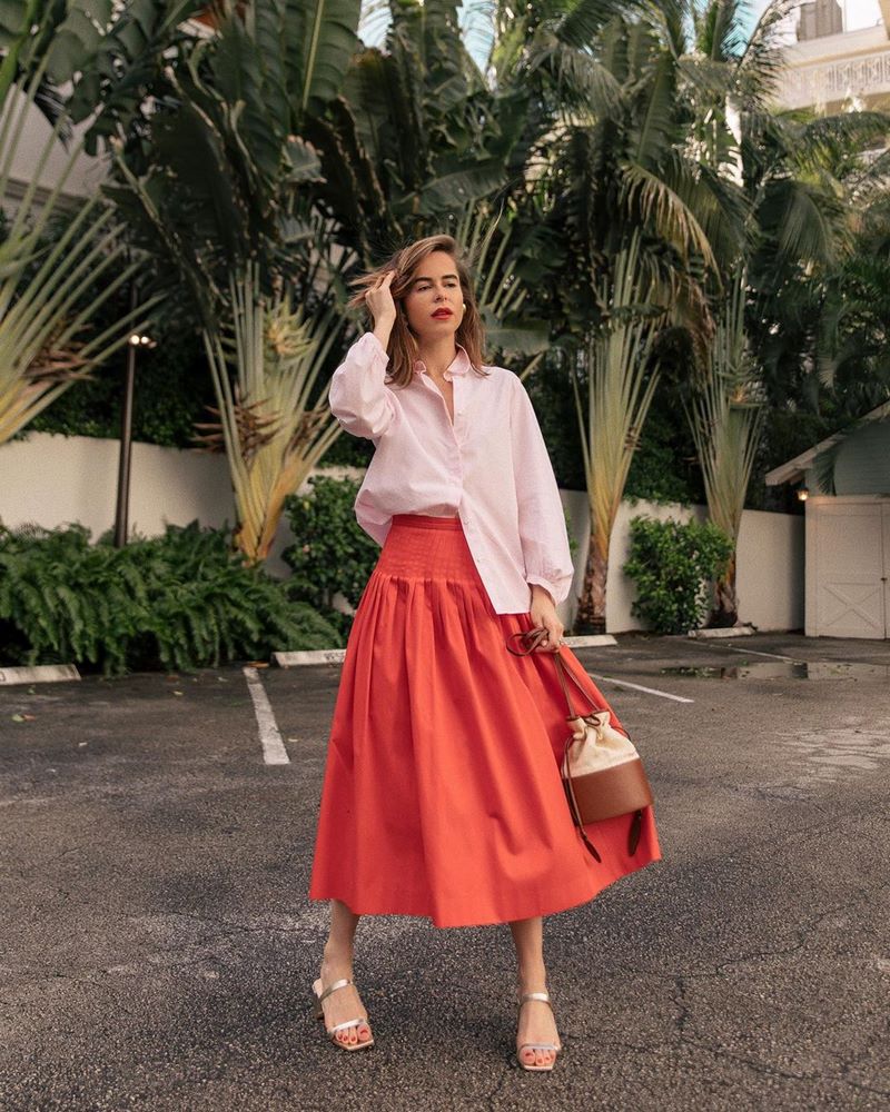 نماذج جميلة من التنانير لربيع وصيف 2026: أفضل 10 اتجاهات رئيسية للموسم