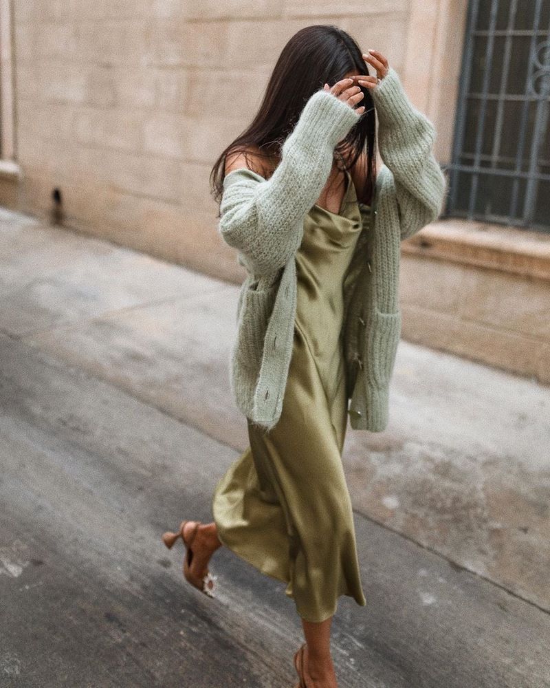 Cardigans à la mode 2025-2026: photos, actualités, tendances