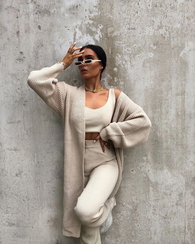 Cardigans à la mode 2025-2026: photos, actualités, tendances