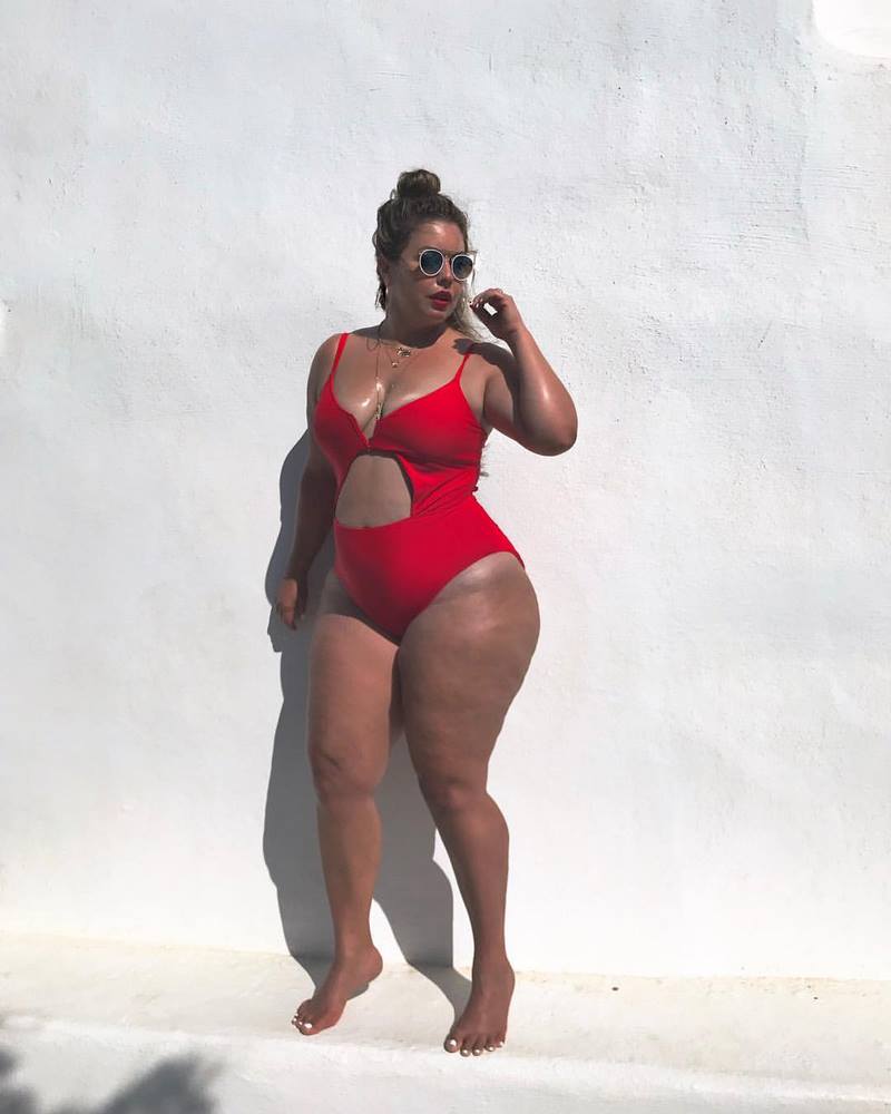 De beaux maillots de bain pour toute la période 2025-2026. Nouveaux modèles et tendances