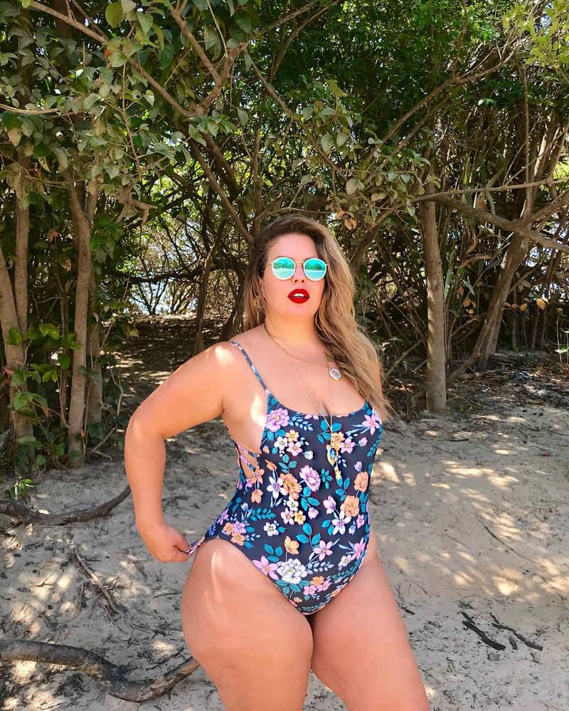 De beaux maillots de bain pour toute la période 2025-2026. Nouveaux modèles et tendances