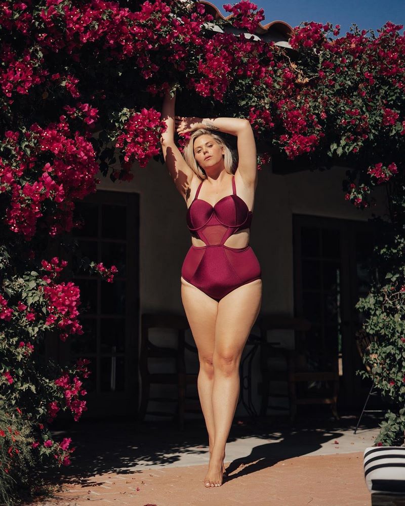 De beaux maillots de bain pour toute la période 2025-2026. Nouveaux modèles et tendances