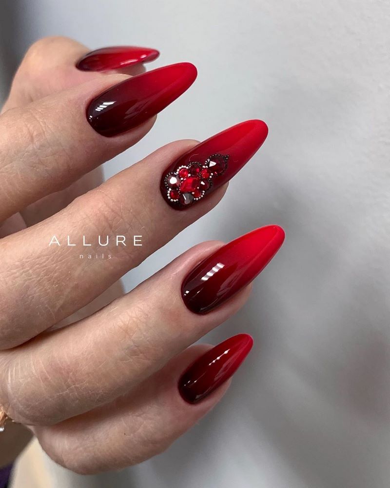 مانيكير بورجوندي الساحر 2025-2026 في الأساليب والأساليب الجديدة