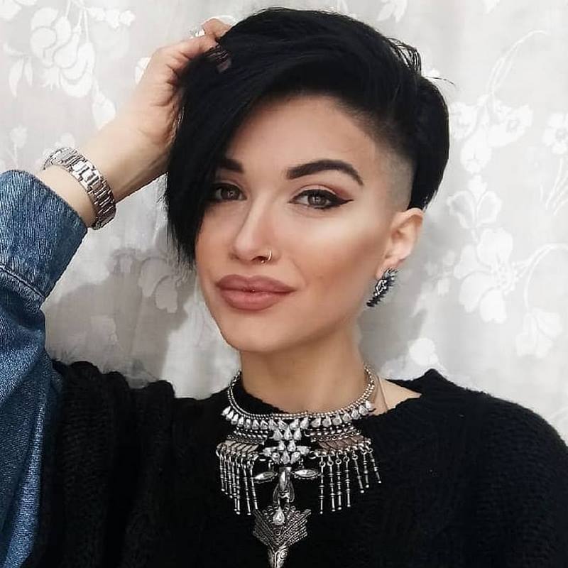 Coupes de cheveux courtes originales pour femmes 2025-2026: photos, idées de coupes courtes