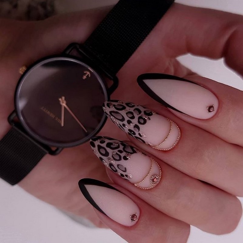 Manucure matte élégante 2025-2026: photos, actualités, idées de manucure mate