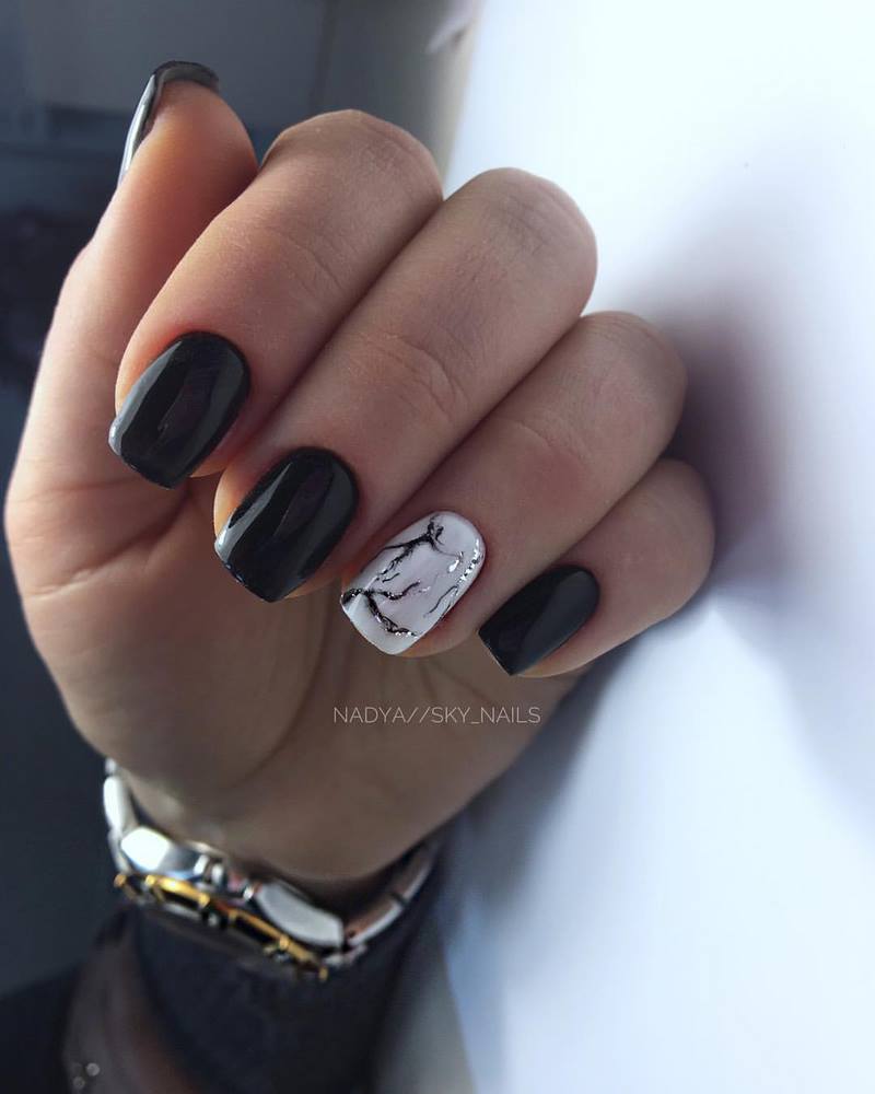 Idées créatives pour la manucure en marbre 2025-2026: des nouveautés en matière de design