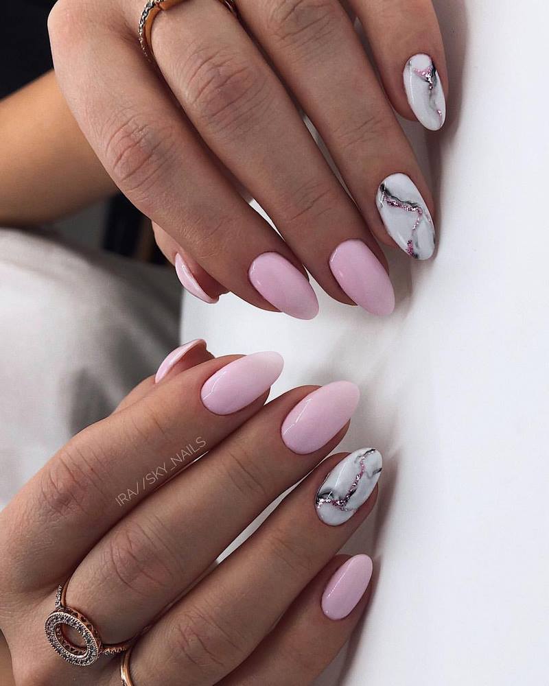 Idées créatives pour la manucure en marbre 2025-2026: des nouveautés en matière de design