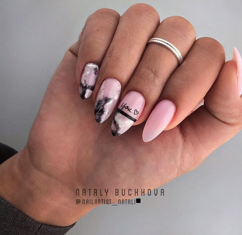 Idées créatives pour la manucure en marbre 2025-2026: des nouveautés en matière de design