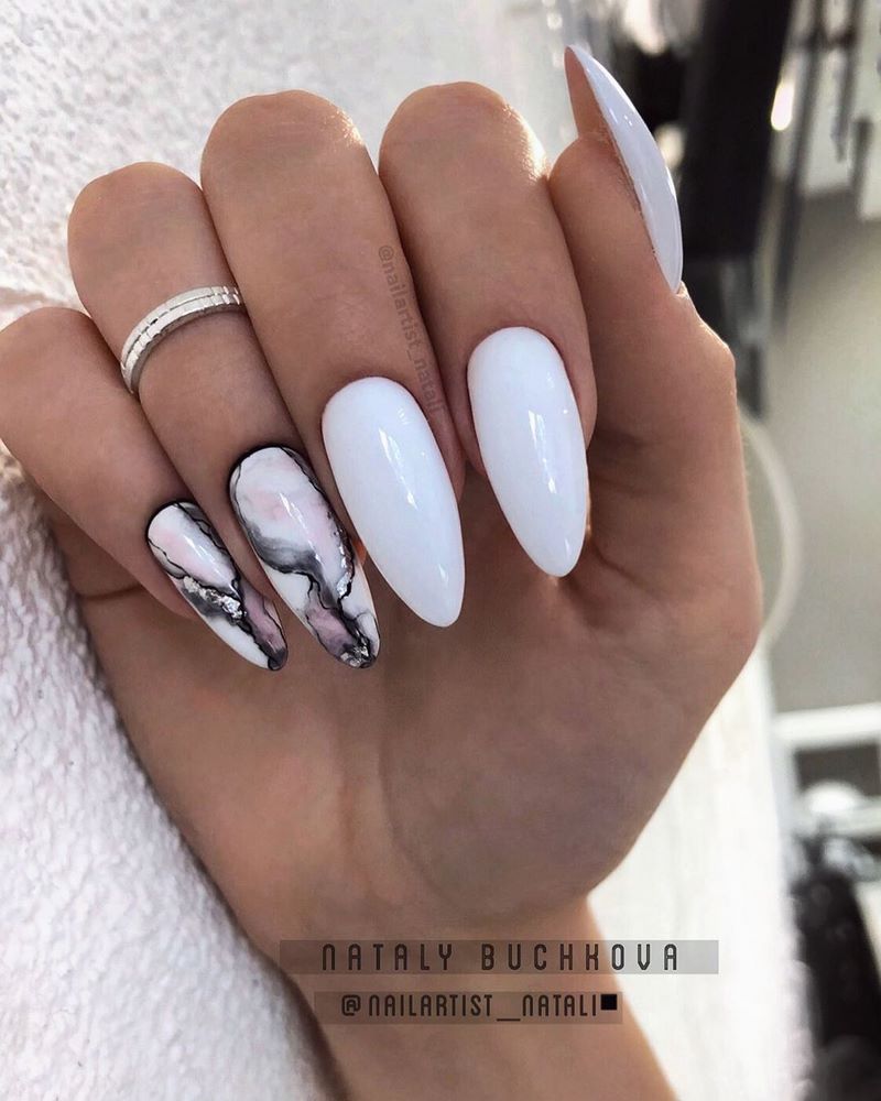 Idées créatives pour la manucure en marbre 2025-2026: des nouveautés en matière de design