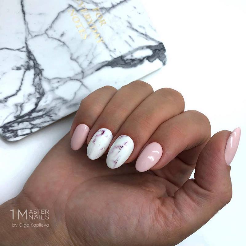 Idées créatives pour la manucure en marbre 2025-2026: des nouveautés en matière de design