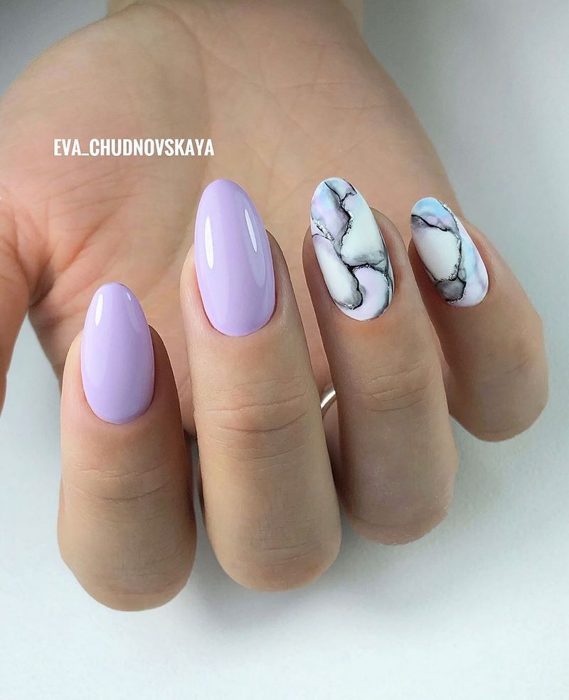 Idées créatives pour la manucure en marbre 2025-2026: des nouveautés en matière de design