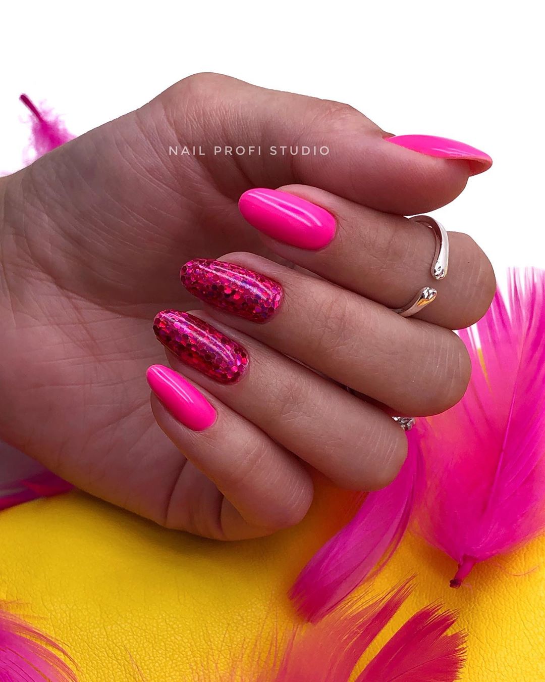 Les plus belles tendances de manucure de la saison 2025-2026: les meilleurs nouveaux produits, les meilleures idées de la photo