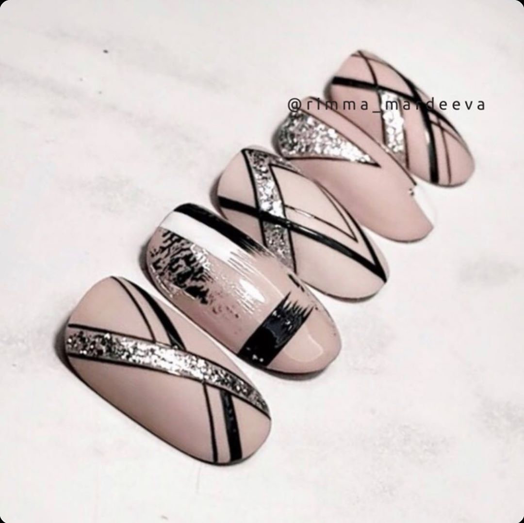 Les plus belles tendances de manucure de la saison 2025-2026: les meilleurs nouveaux produits, les meilleures idées de la photo