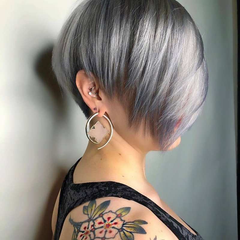 Coupes de cheveux courtes originales pour femmes 2025-2026: photos, idées de coupes courtes