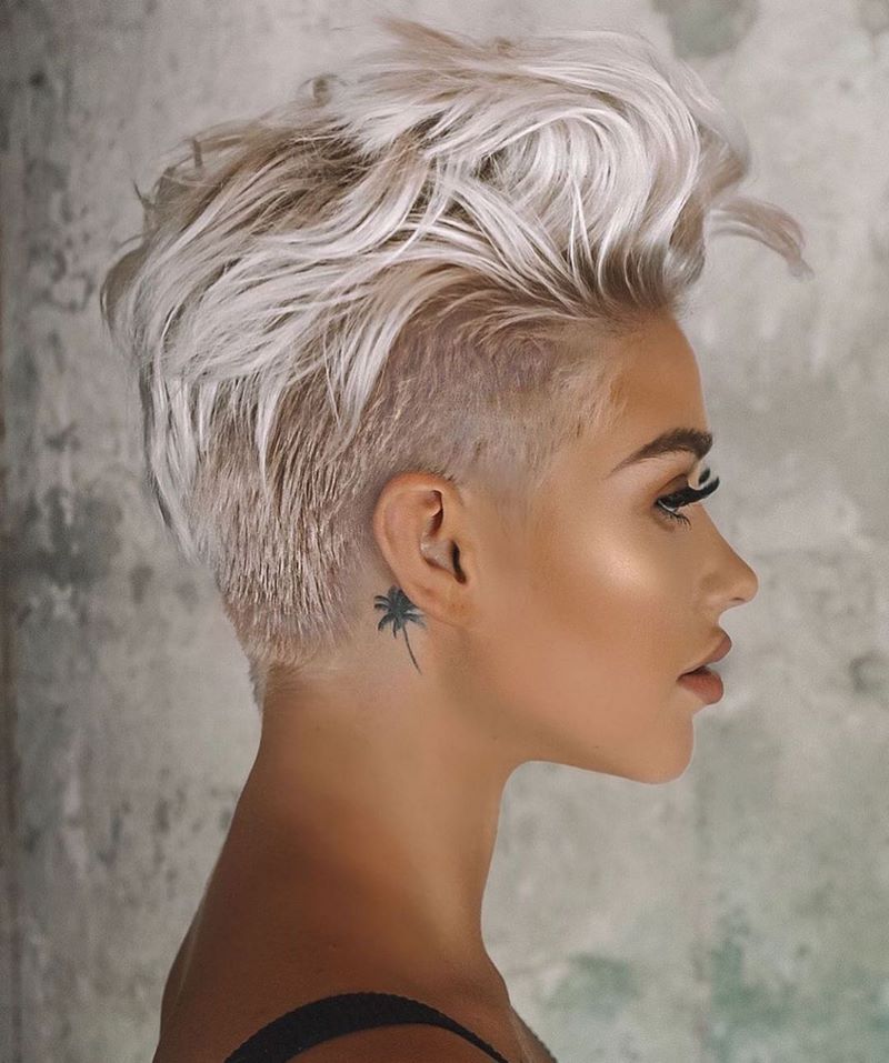 Coupes de cheveux courtes originales pour femmes 2025-2026: photos, idées de coupes courtes